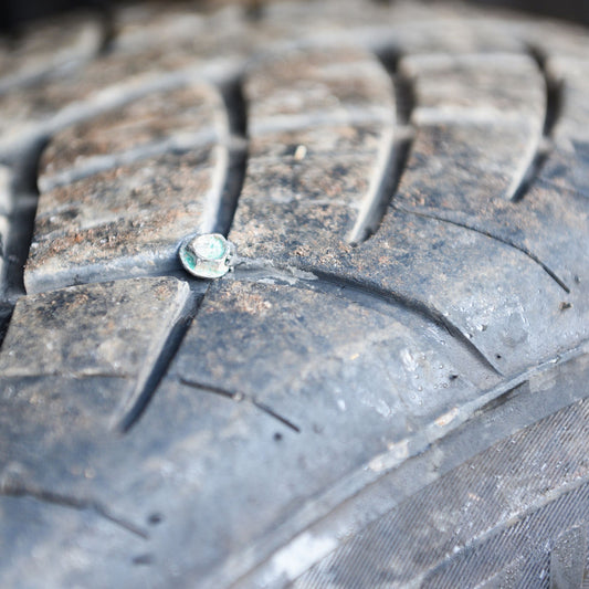 Flat tire service Pickering, Ontario (flat tire repair & flat tire change).